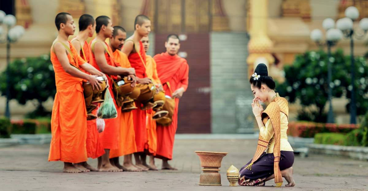 Buddhistische Mönche in Bangkok
